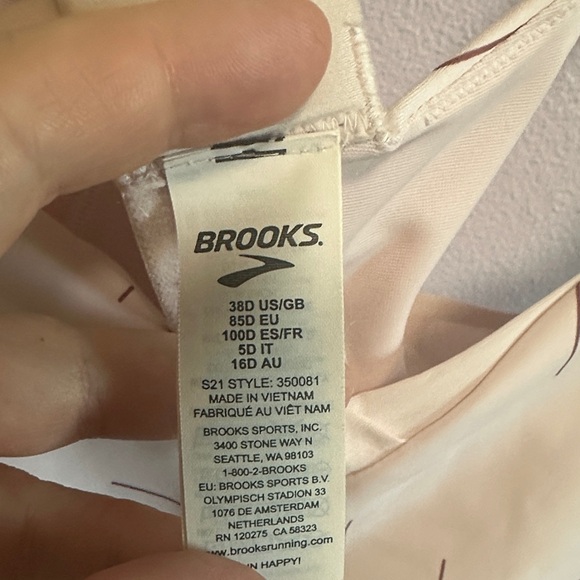 Brooks Sports Bra - Picture 2 of 10
